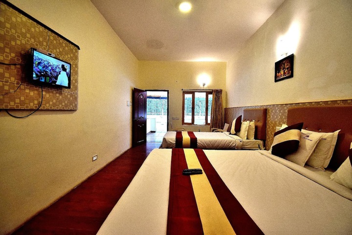 Room 16 of 30
