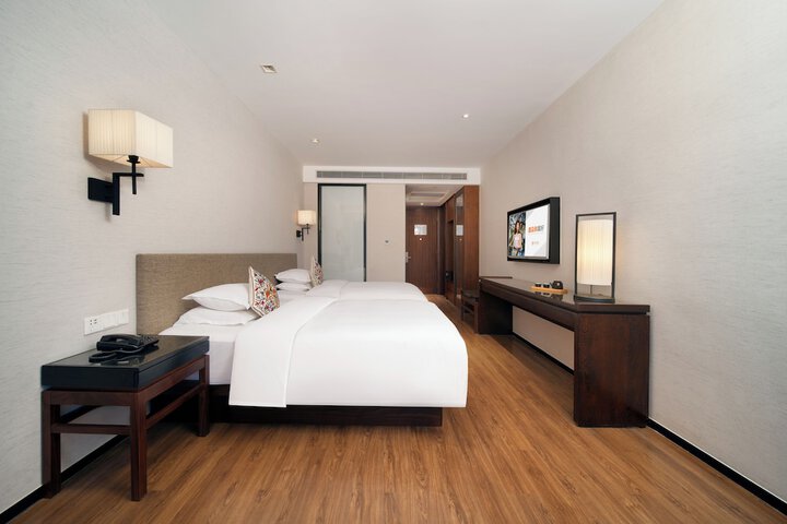 Room 30 of 111
