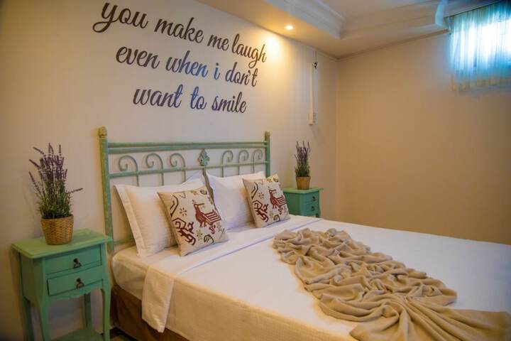 Room 9 of 47