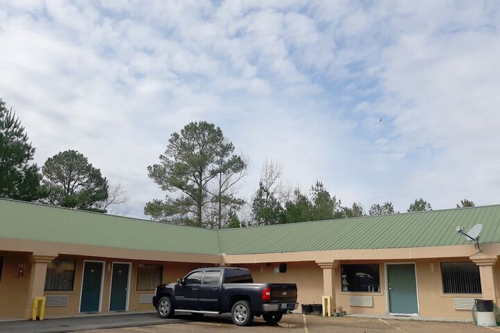 Property Grounds 40 of 48