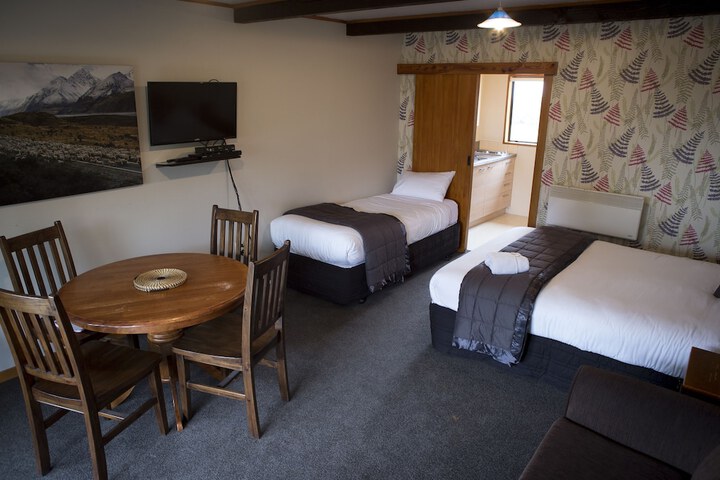 Room 4 of 41
