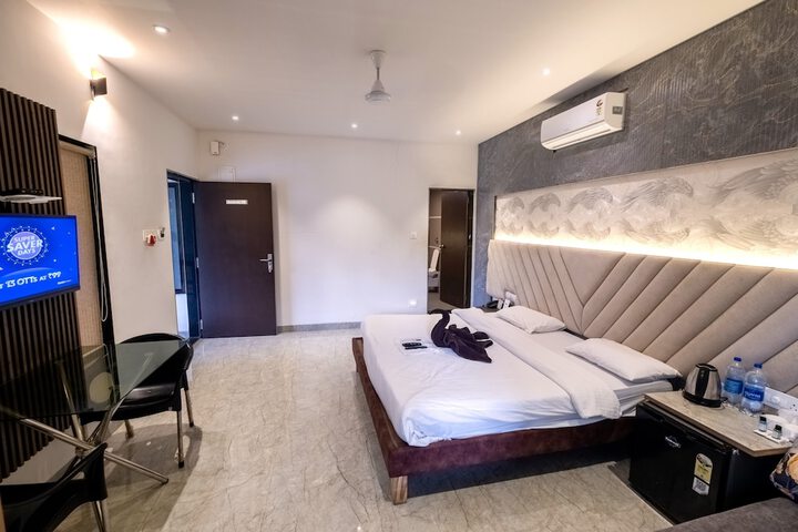 Room 19 of 68