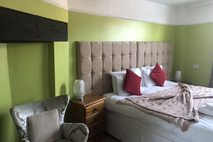 Room 8 of 44