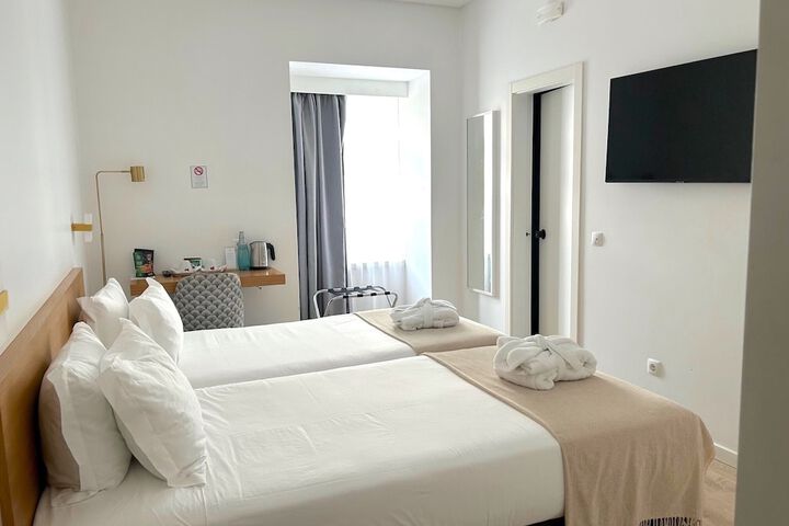 Room 5 of 52