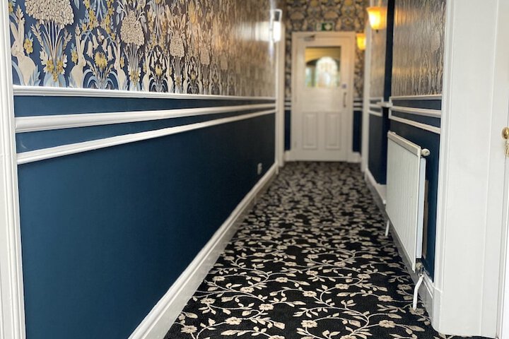 Ballroom/Hall 90 of 103