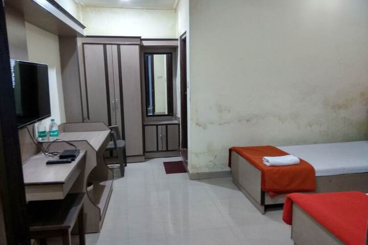 Room 14 of 81