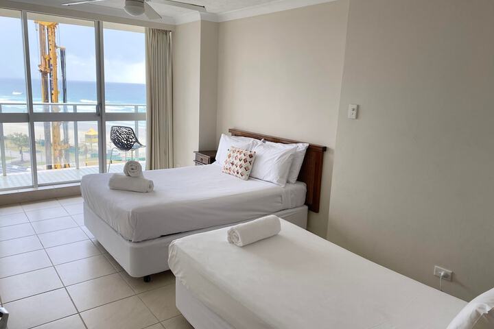 Room 14 of 113