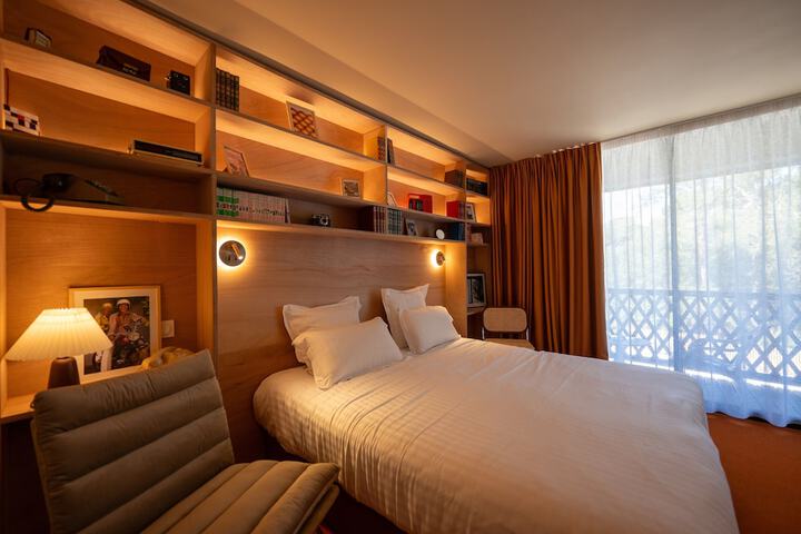 Room 25 of 69