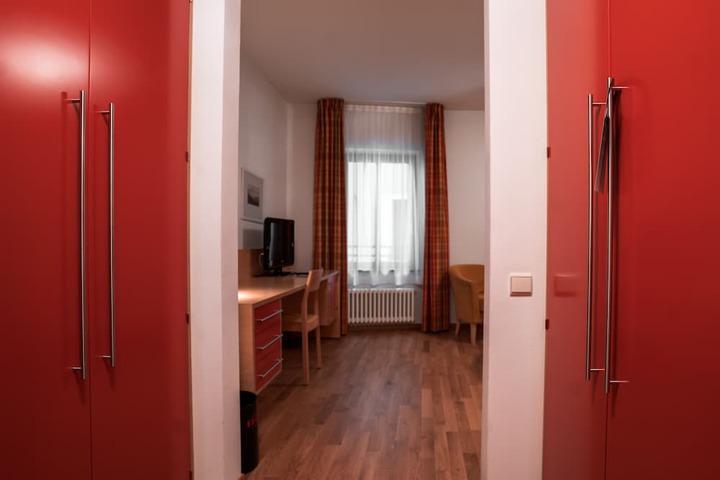 Room 21 of 54