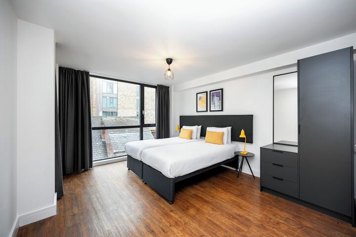 Room 15 of 62