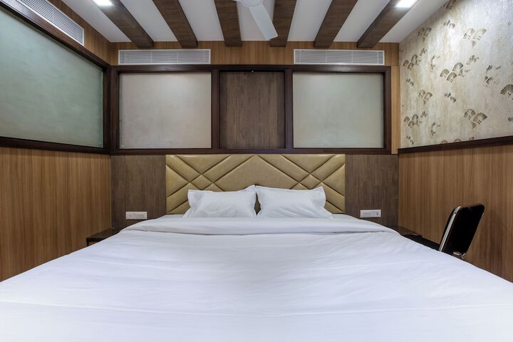 Room 10 of 50