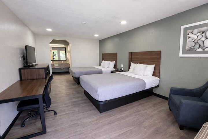 Room 5 of 48