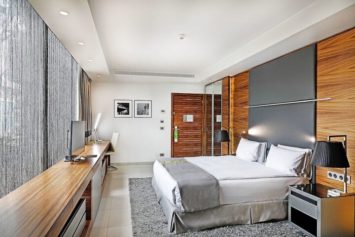 Room 7 of 31