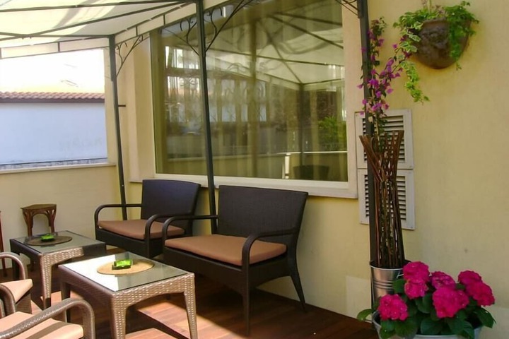 Terrace/Patio 26 of 33