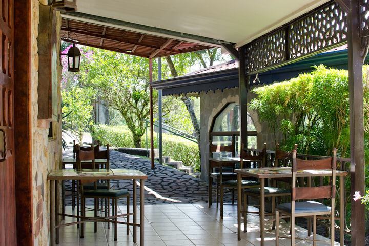 Dining Photos