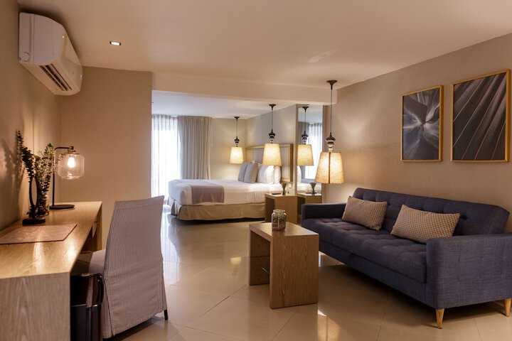 Room 17 of 70