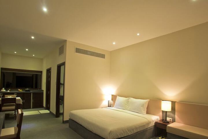 Room 2 of 126