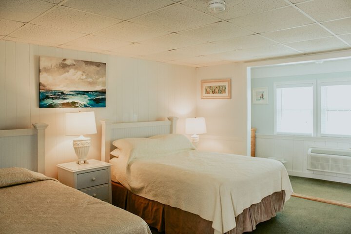 Room 29 of 230