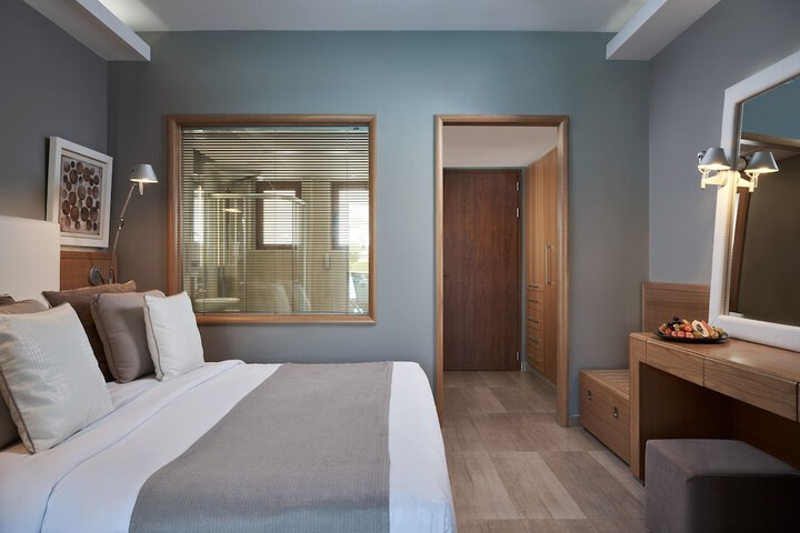 Room 13 of 55
