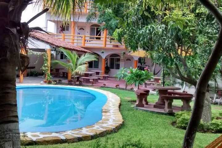 Hotel El Sol in Puente de Ixtla