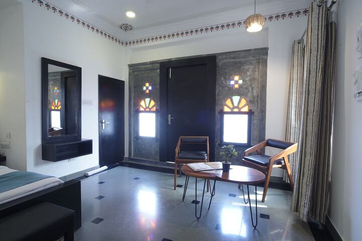 Room 34 of 65