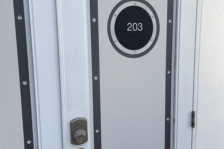 Room 10 of 71
