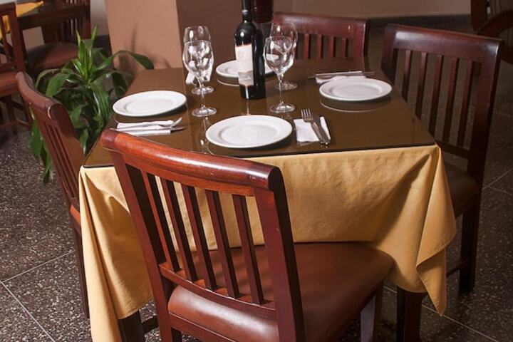 Dining 29 of 36