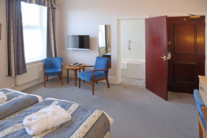Room 20 of 104