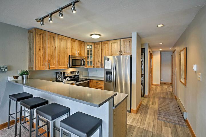Mtn-view Condo w / Hot Tub Access in Dillon!