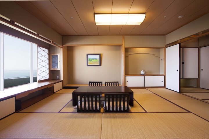 Room 7 of 187
