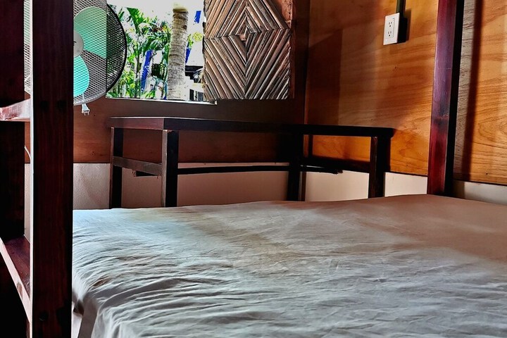 Room 13 of 20