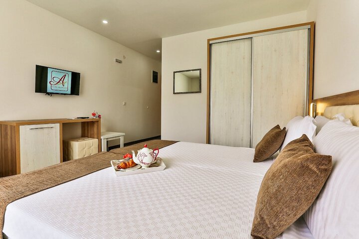Room 7 of 29