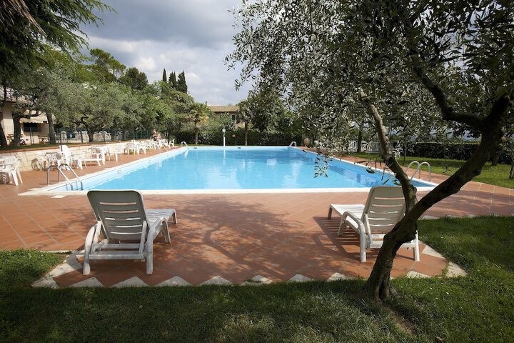 Hotel Pool