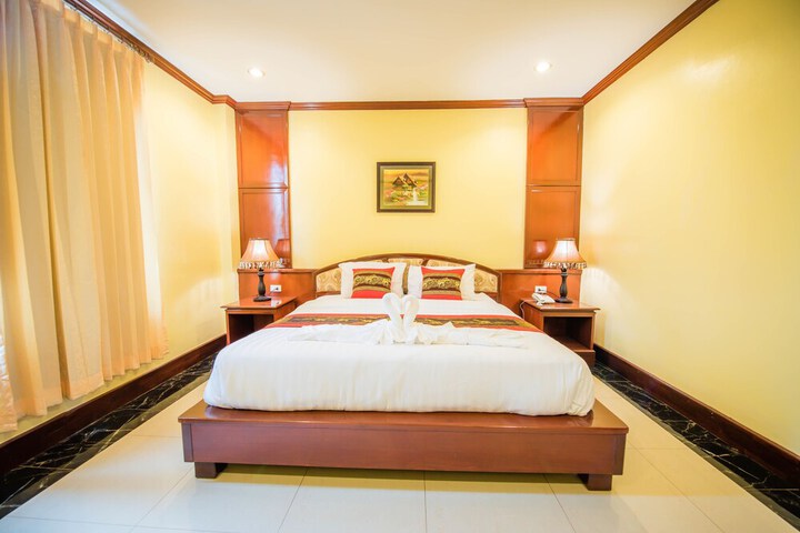 Room 9 of 31