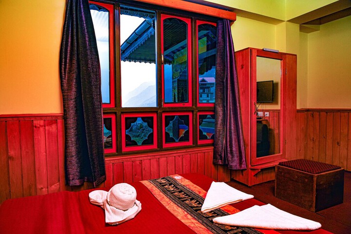 Room 16 of 30