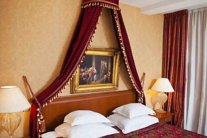 Room 13 of 57