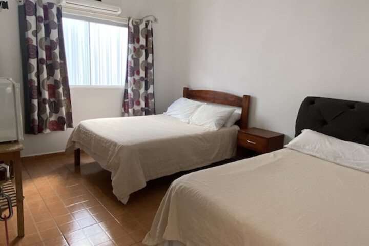 Room 10 of 43