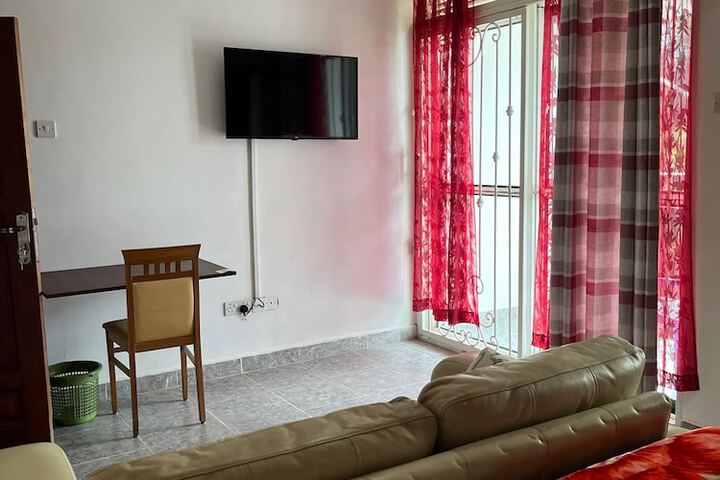 Room 13 of 26