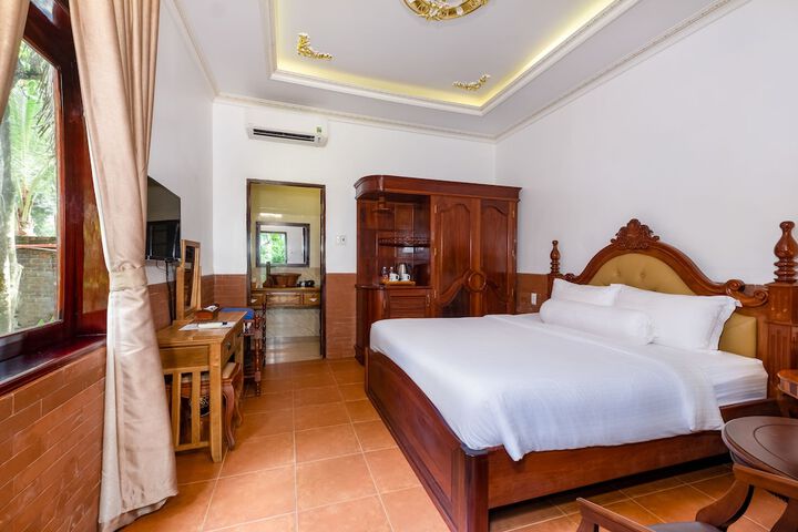 Room 19 of 80