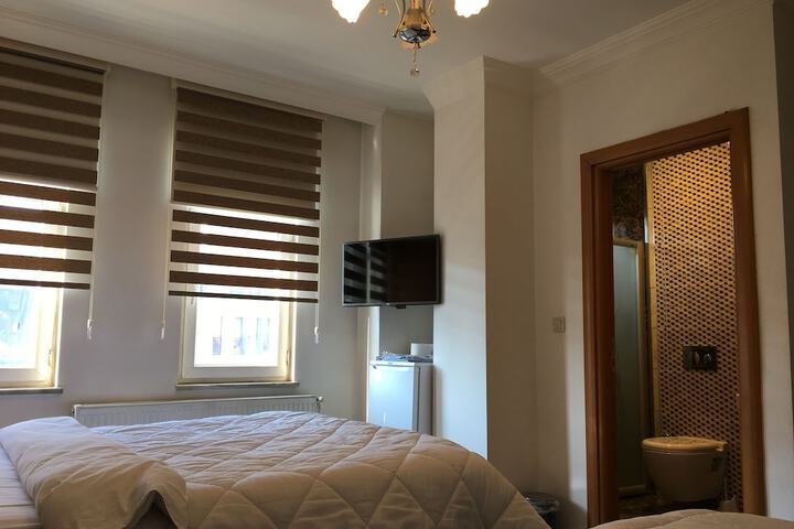 Room 5 of 39