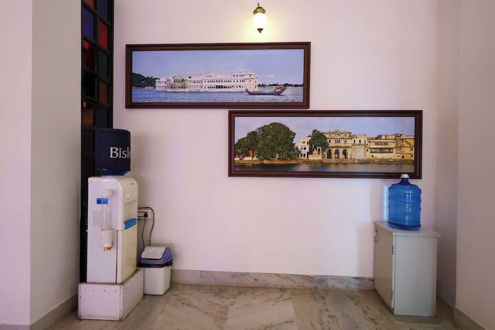 Hotel Interior 8 of 204