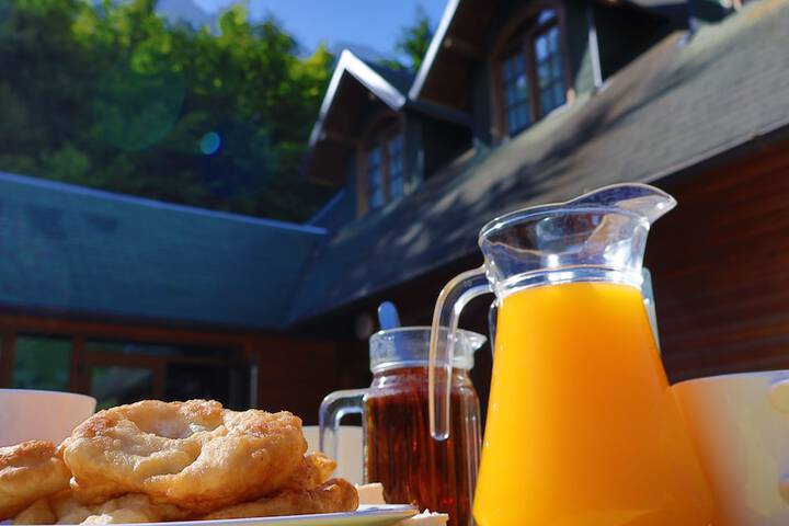 Breakfast/Coffee Service 34 of 63