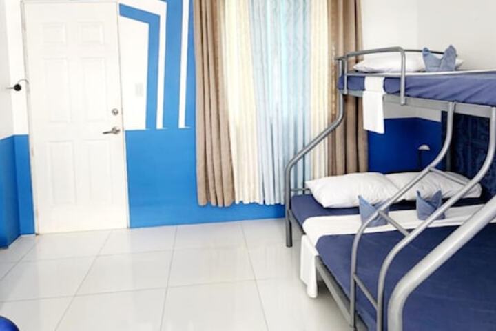 Room 48 of 87