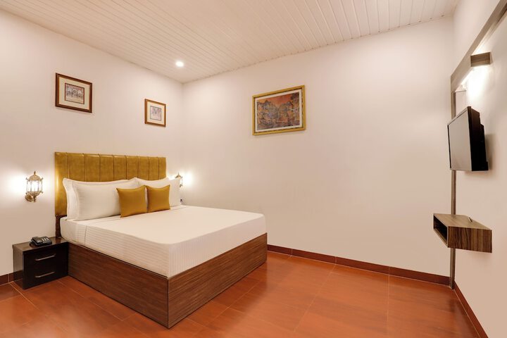 Room 8 of 46