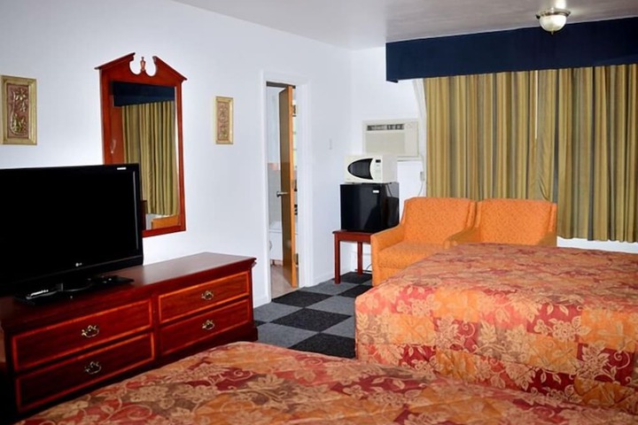 Room 16 of 42