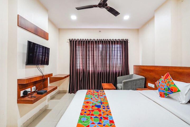 Room 18 of 32