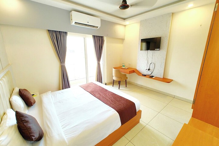 Room 5 of 27