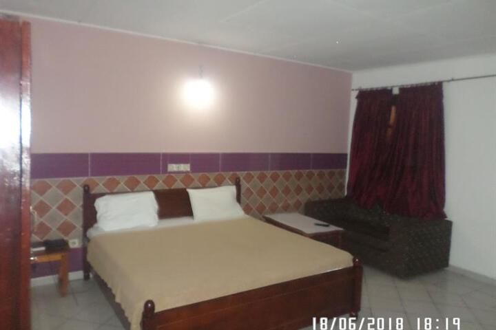 RESIDENCE HOTEL SEVEN 7