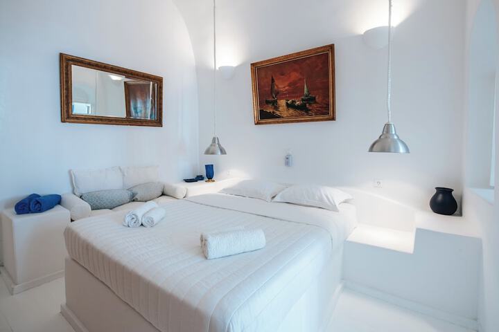 Room 8 of 65