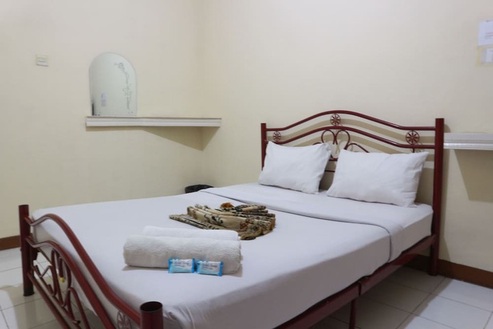 Room 4 of 23